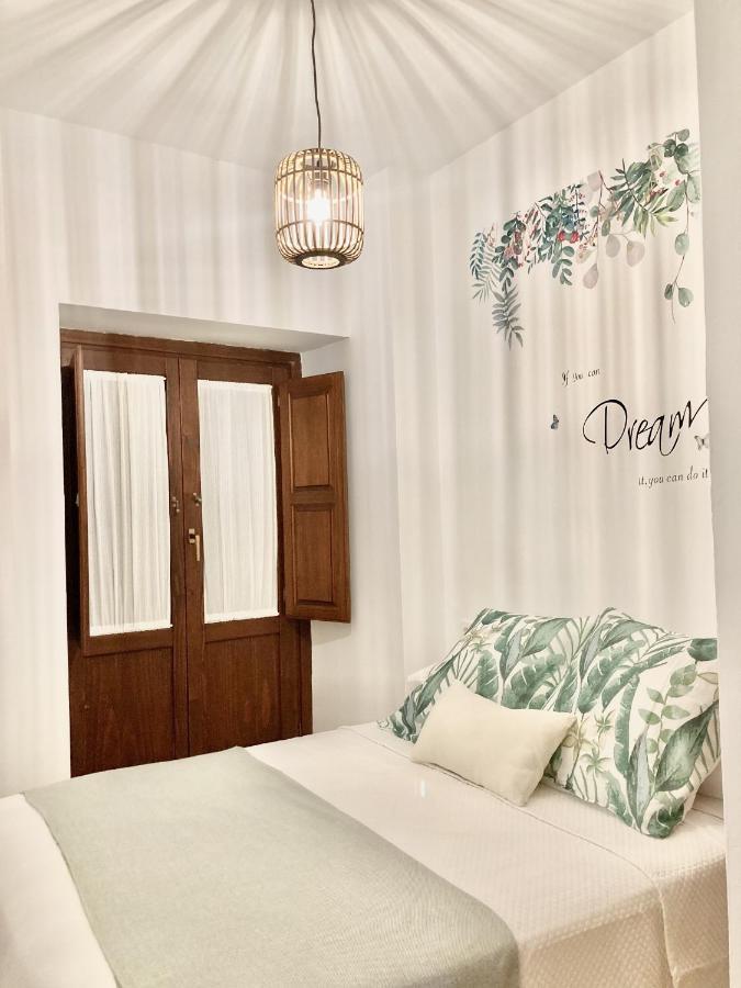 Apartamentos Nuria 19 Granada Esterno foto